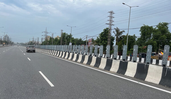 900 mm Height Antiglare Screen